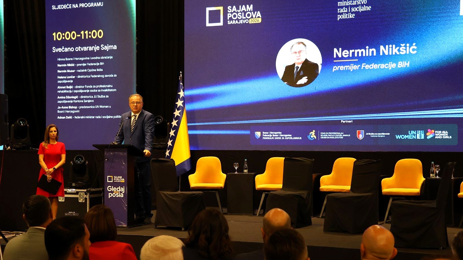 PREMIJER NIKŠIĆ: SAJAM “GLEDAJ SEBI POSLA” VIDIM KAO MJESTO SUSRETRA KOJE ĆE NASTAVITI RASTI I KAO PLATFORMU KOJA ĆE TRAJNO POVEZIVATI LJUDE I POSLODAVCE